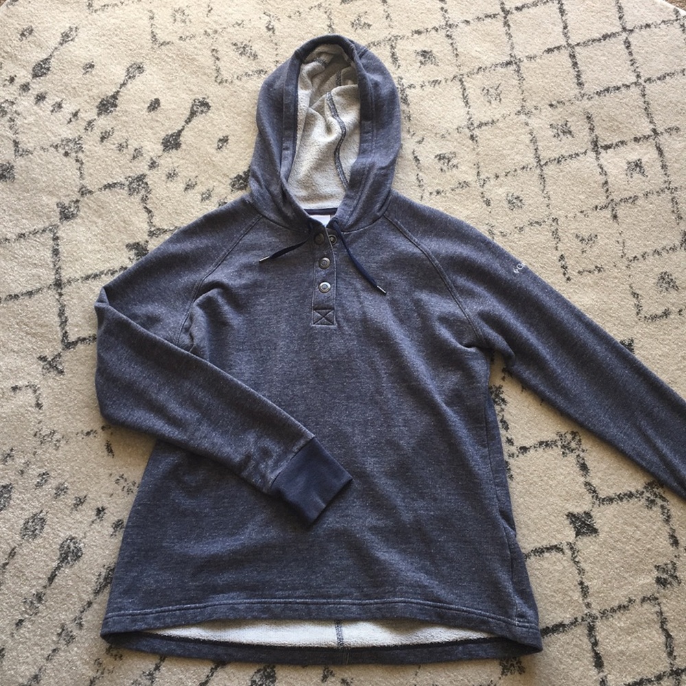 Columbia sweatshirt